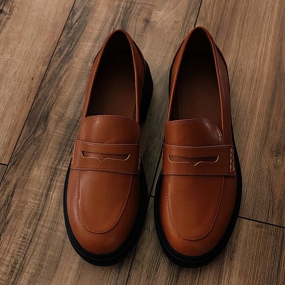 ZBY Women's Classic Brown Penny Loafers, Size 9. - Picture 7 of 16